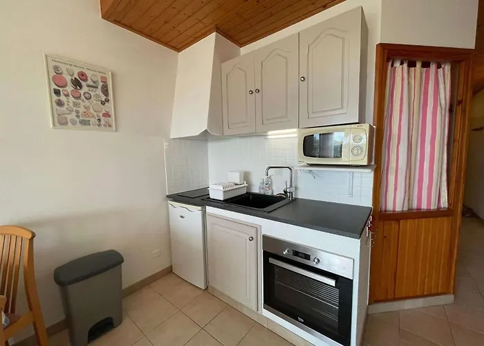 Studio/cabine 4 Pers: Terrasse, Pres Plage, Garage Prive, Equipe, St-jean-de-monts - Fr-1-224c-70 *