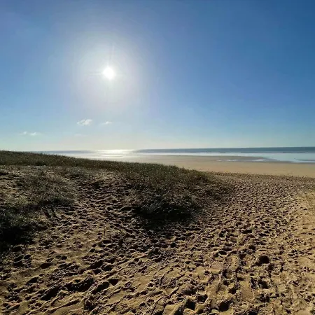 Studio/cabine 4 Pers: Terrasse, Pres Plage, Garage Prive, Equipe, St-jean-de-monts - Fr-1-224c-70 * סן ז'אן דה מון