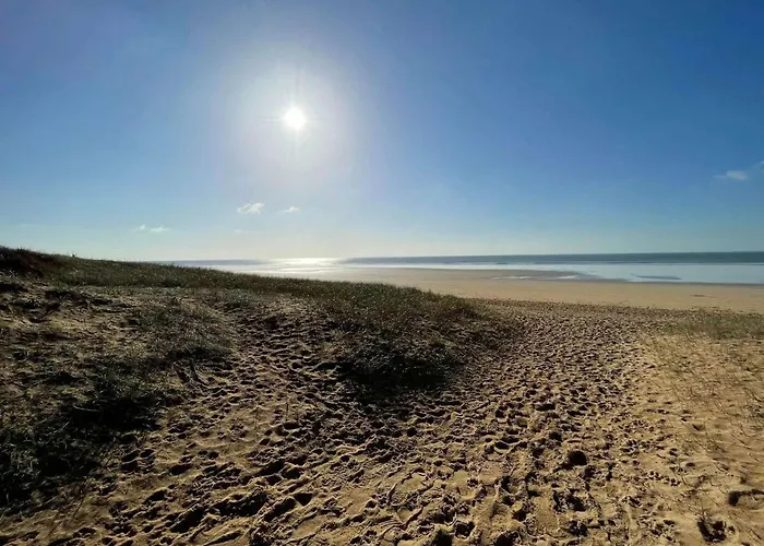 Studio/cabine 4 Pers: Terrasse, Pres Plage, Garage Prive, Equipe, St-jean-de-monts - Fr-1-224c-70 * סן ז'אן דה מון